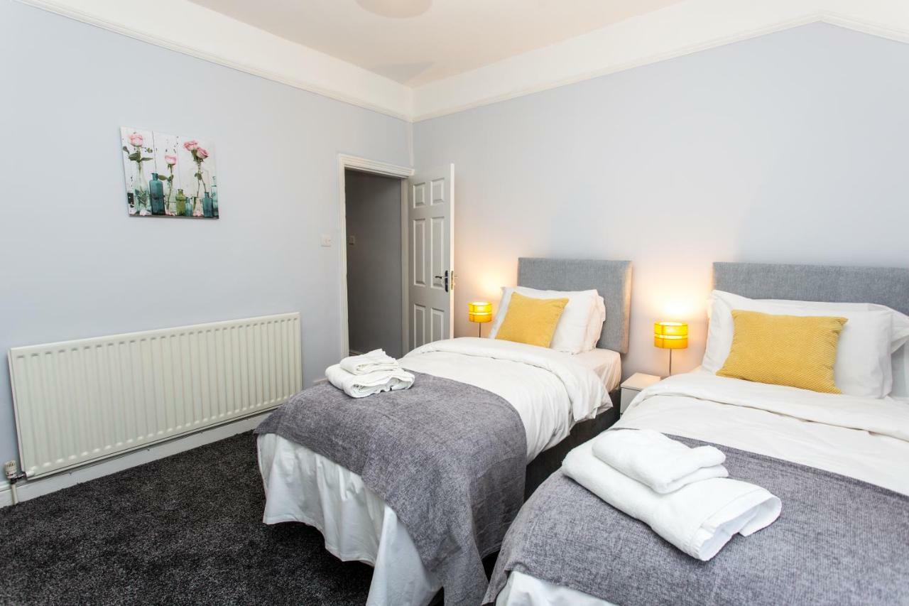 Northwood Park View Apartment Stoke-on-Trent ภายนอก รูปภาพ